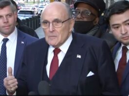 Rudy Giuliani loses New York law license