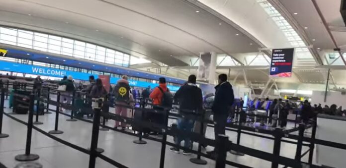 Bomb threat at JFK Terminal 4 leads to evacuation: NYPD
