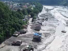 Avalanche caused floods killed more than hundreds in Nepal